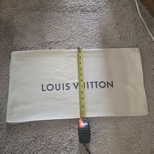 Louis Vuitton Cream Dust Bag - Protective Storage for Handbags